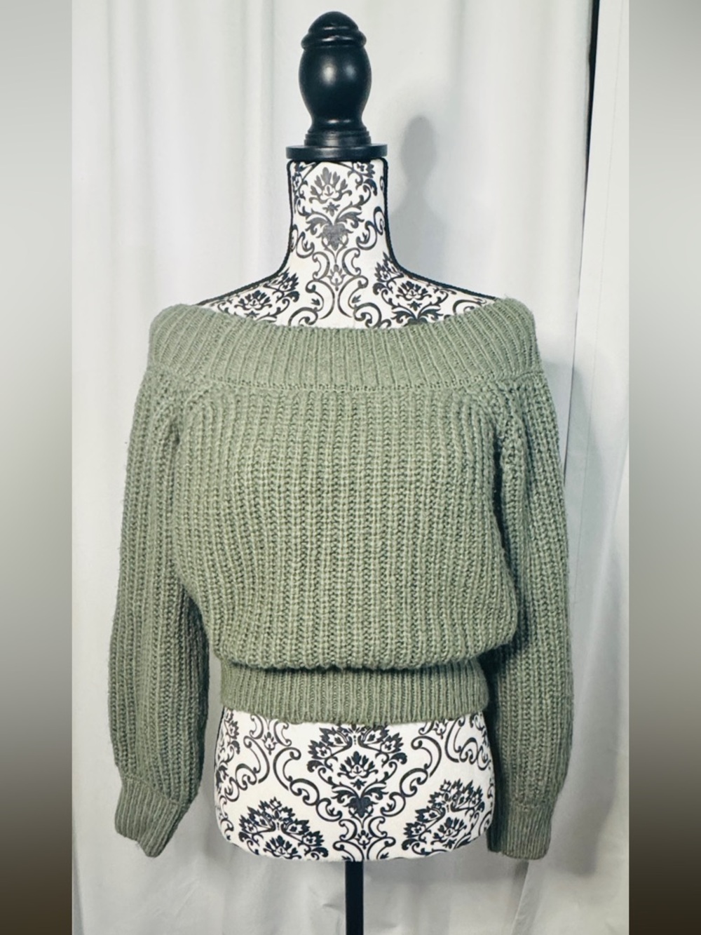 Forever 21 Olive Green Off-the-Shoulder Chunky Knit Sweater